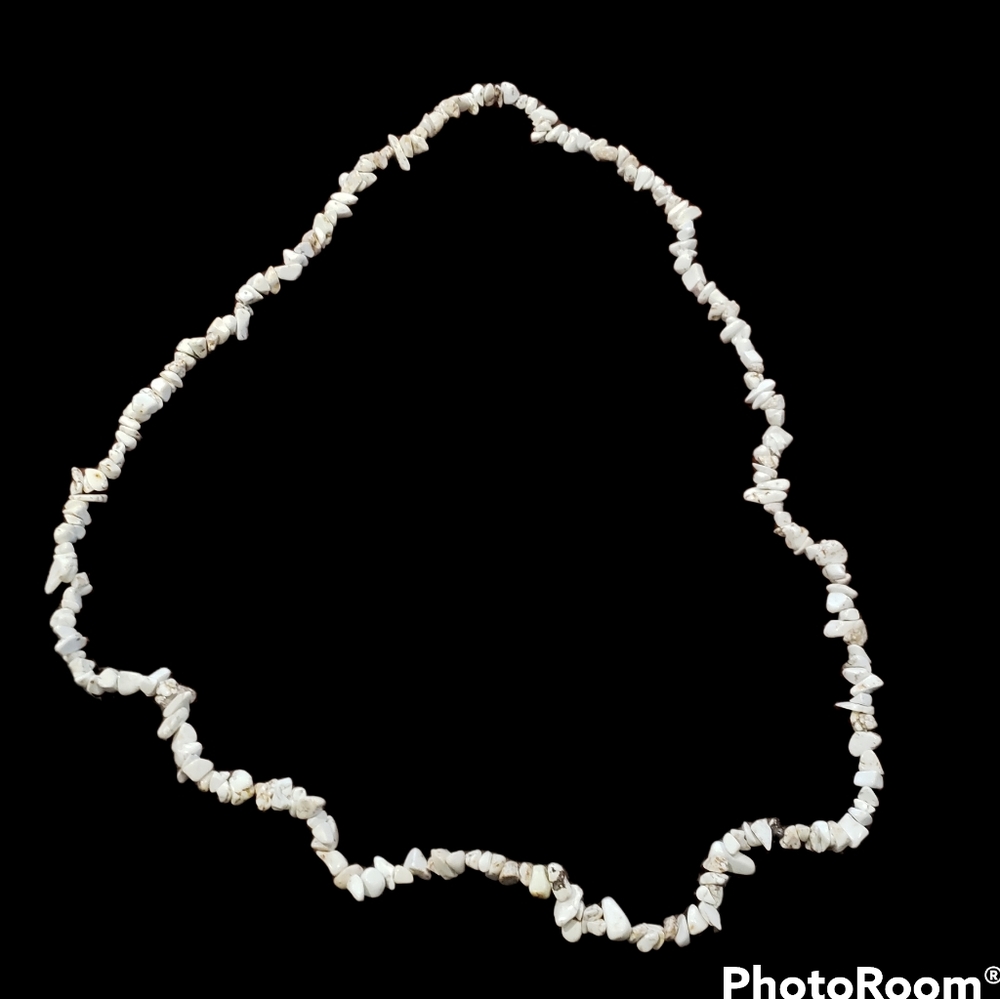 Shell bead necklace
